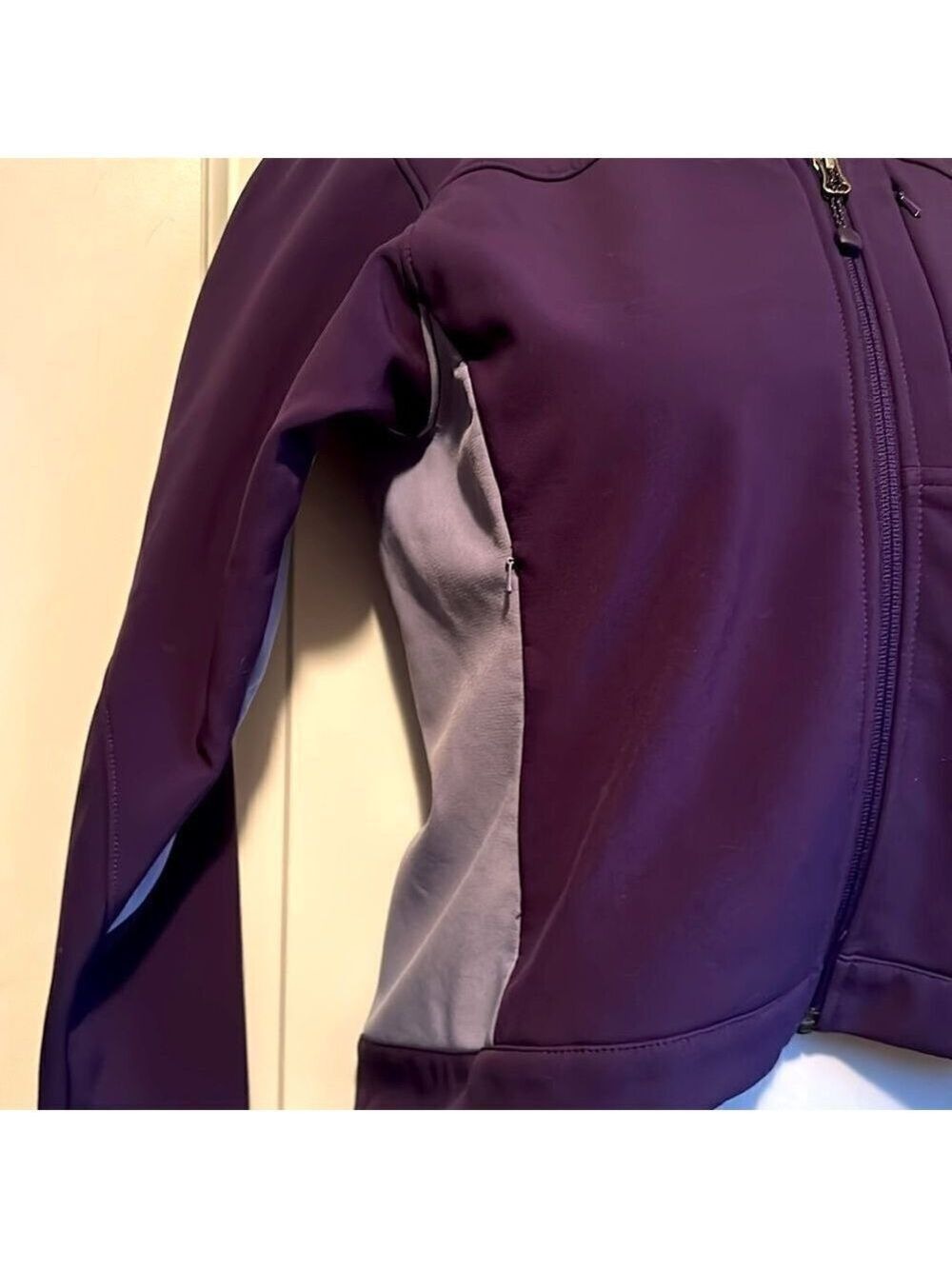 North Face Jacket - Picture 6 of 12